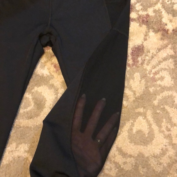 Therapy mesh detail workout legging capris L - Picture 3 of 7